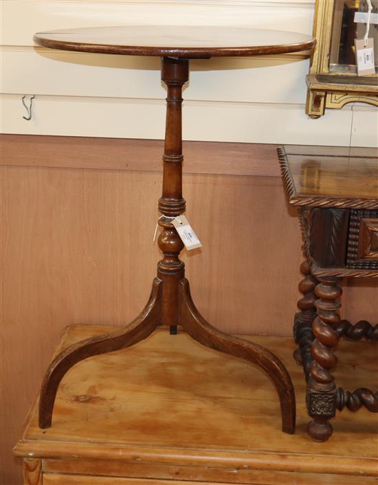 A 19th century circular mahogany occasional table W.48cm